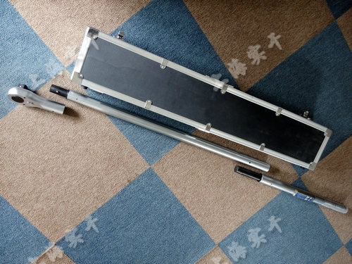 數(shù)顯扭矩扳手